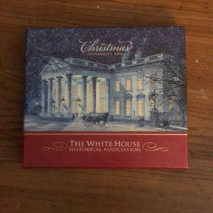 White House Christmas Ornament Official 2004